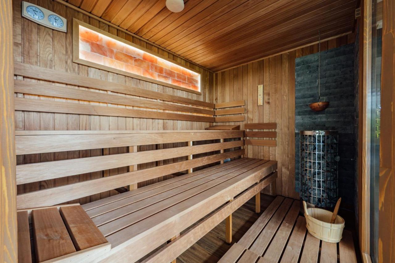 Bed and Breakfast Kotyogo Panzio Lupeni  Екстер'єр фото
